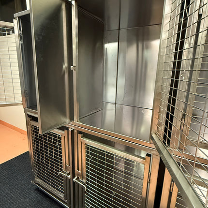 Heavy Duty 8 Cage Stainless Steel Dog Kennel Bank  Made in Canada 🇨🇦