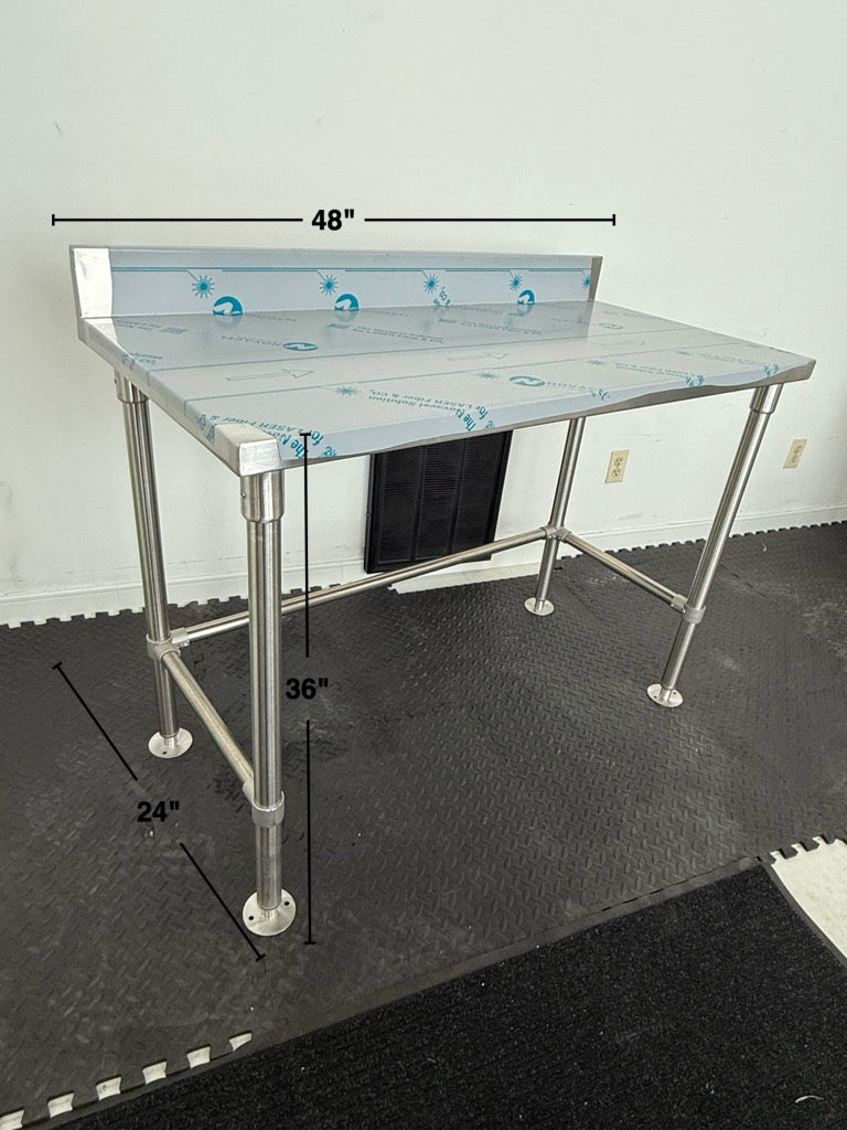 Dog Grooming table 48”x24”. Made In Canada