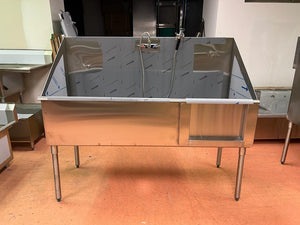 Standard Grooming Tub With Door & Ramp